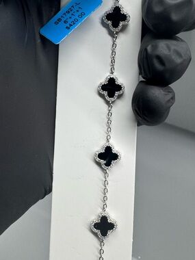 6 plus 1 Plus 1 inch 925 Sterling Silver 0.59 CTW VVSD Moissanite Clover